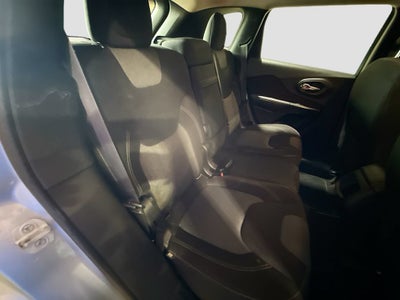 2014 Jeep Cherokee Sport