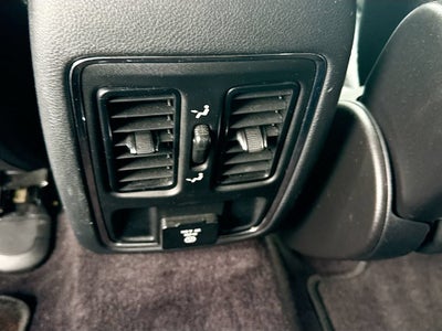 2017 Jeep Grand Cherokee Altitude 4x2