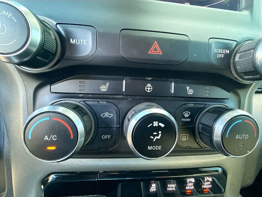 2019 RAM 1500 Big Horn/Lone Star Crew Cab 4x4 5'7" Box