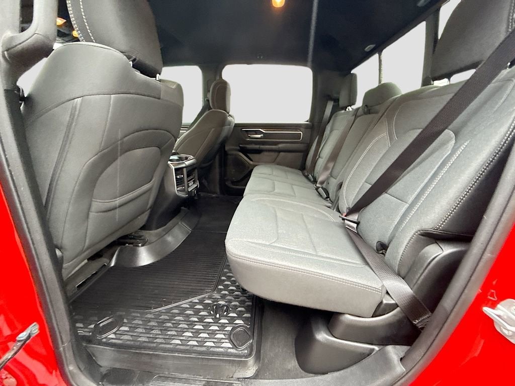 2021 RAM 1500 Big Horn Crew Cab 4x4 5'7" Box