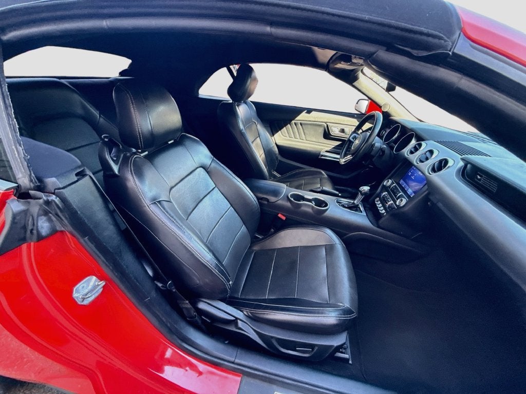 2020 Ford Mustang EcoBoost