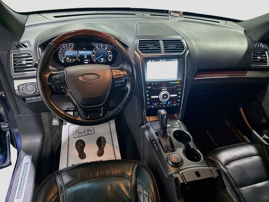 2017 Ford Explorer Platinum
