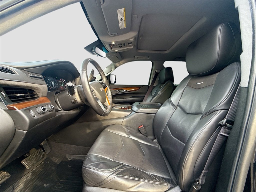 2017 Cadillac Escalade Luxury