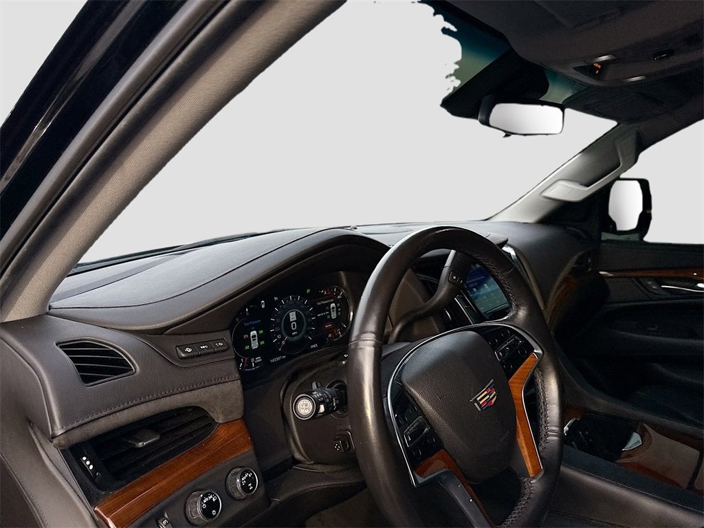 2017 Cadillac Escalade Luxury