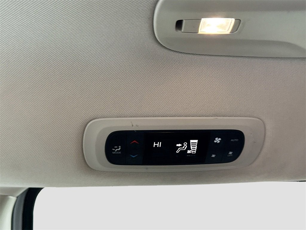 2022 Chrysler Pacifica Hybrid Touring L