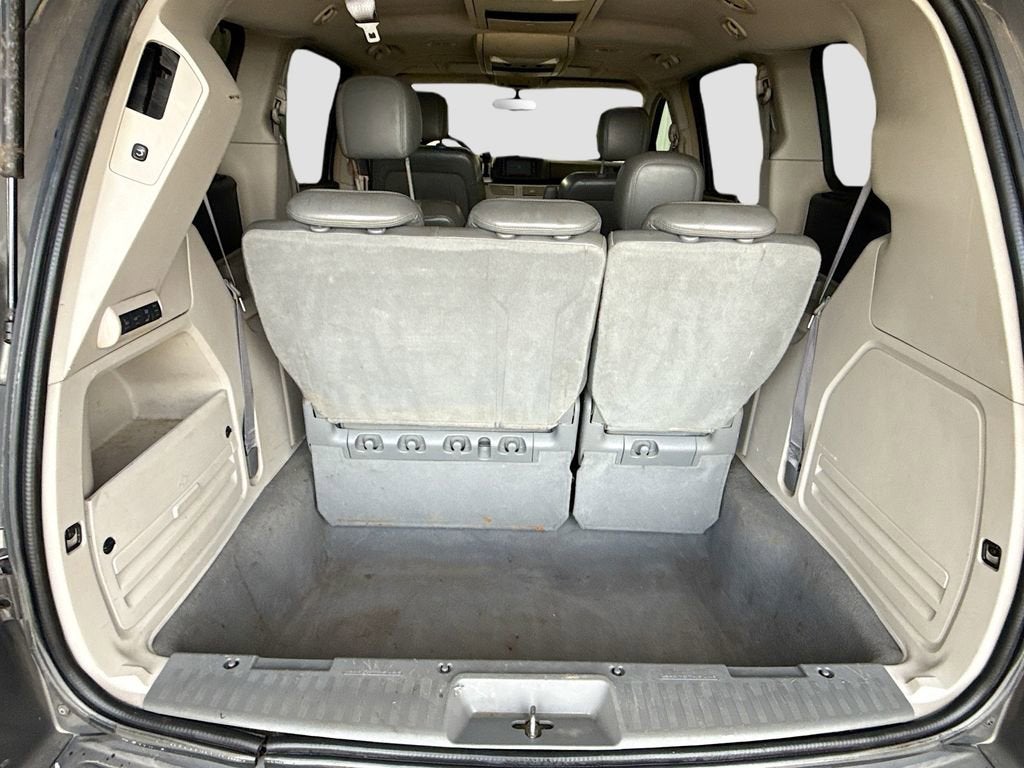 2010 Volkswagen Routan SEL w/Navigation