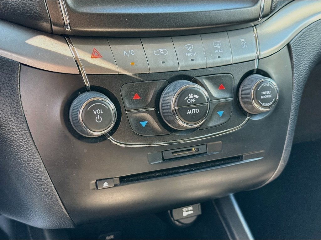 2020 Dodge Journey Crossroad