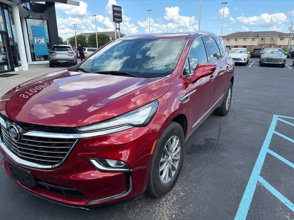 2023 Buick Enclave Essence