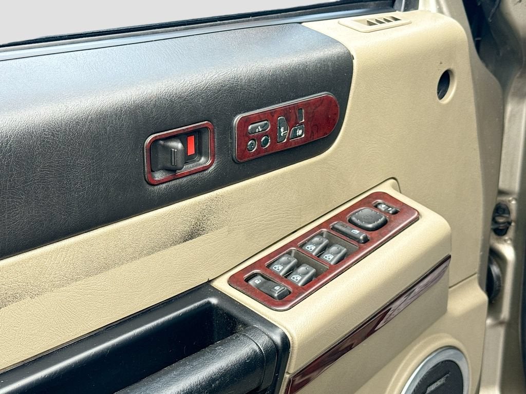 2003 HUMMER H2 Base