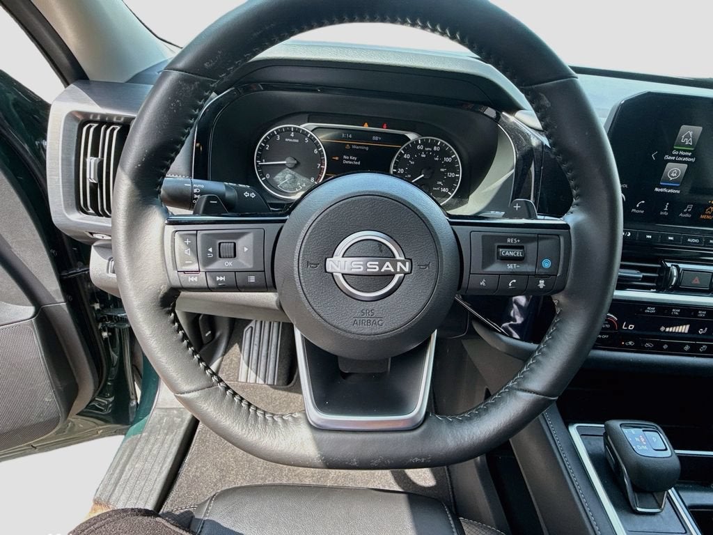2025 Nissan Pathfinder SL 4WD
