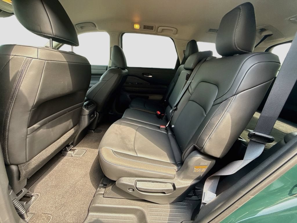 2025 Nissan Pathfinder SL 4WD