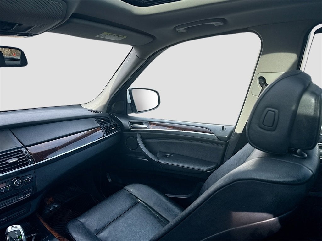 2010 BMW X5 30i