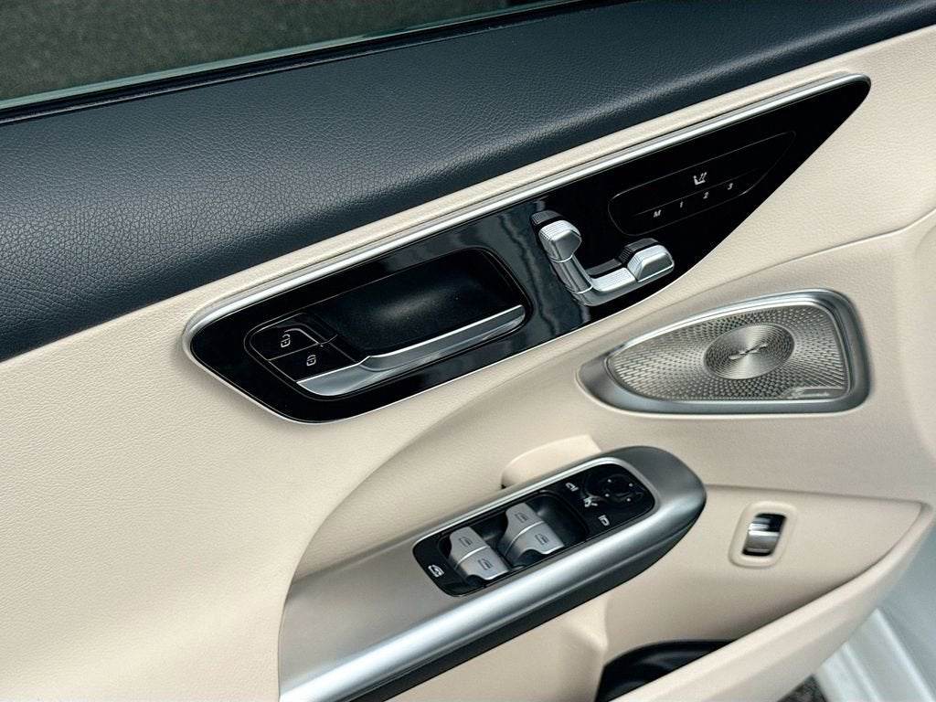 2025 Mercedes-Benz C 300 C 300