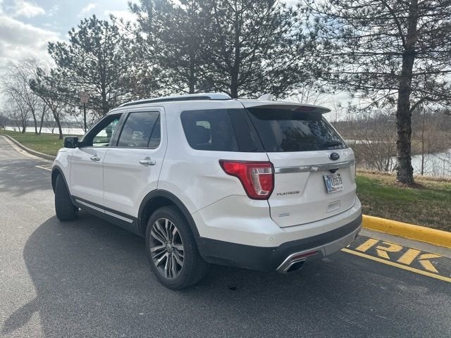 2017 Ford Explorer Platinum