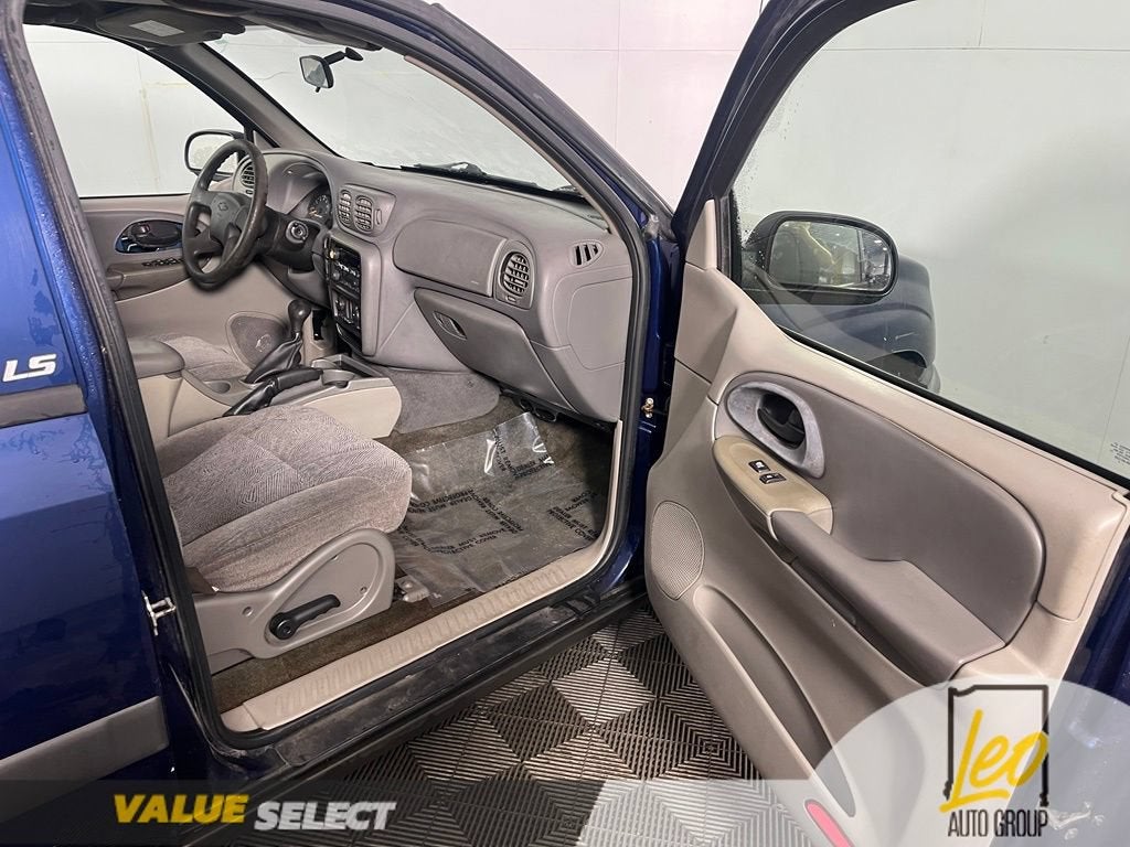 2004 Chevrolet Trailblazer LS