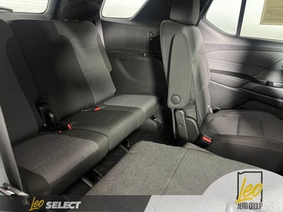 2022 Chevrolet Traverse LT Cloth