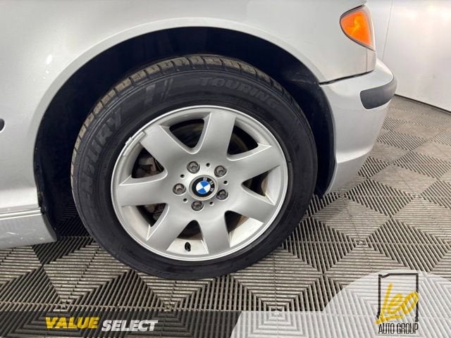 2003 BMW 3 Series 325xi