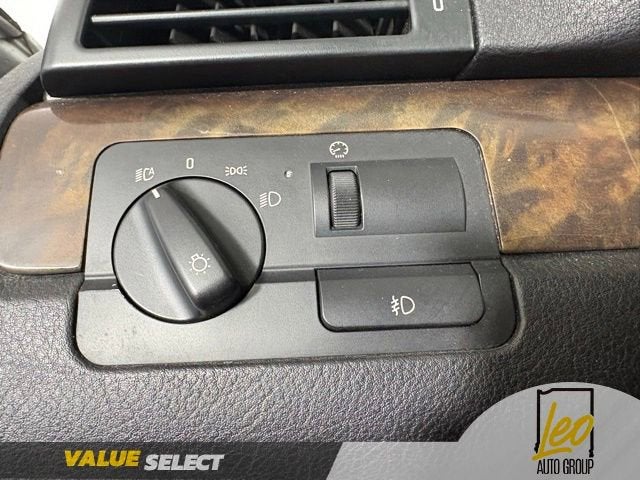 2003 BMW 3 Series 325xi