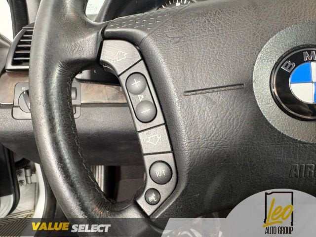 2003 BMW 3 Series 325xi