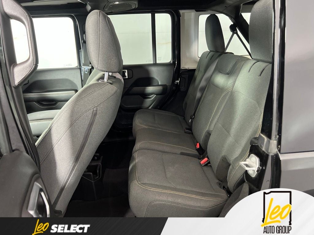 2025 Jeep Wrangler 4-Door Sahara - Photo 15