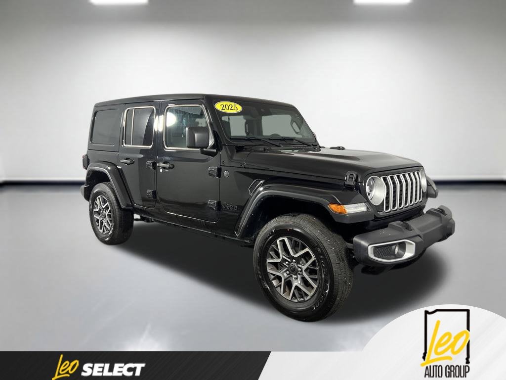 2025 Jeep Wrangler 4-Door Sahara - Photo 9
