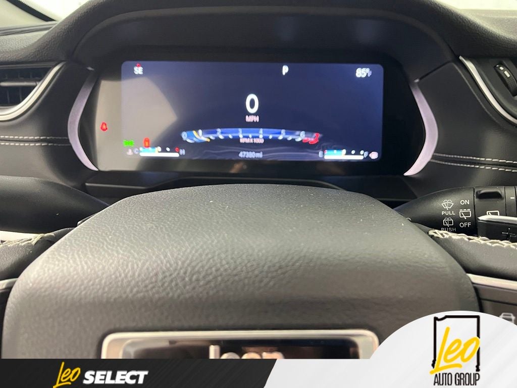 2023 Jeep Grand Cherokee Laredo 4x2