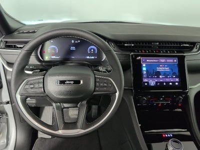 2025 Jeep Grand Cherokee GRAND CHEROKEE LAREDO X 4X4