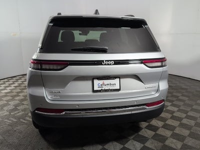 2025 Jeep Grand Cherokee GRAND CHEROKEE LAREDO X 4X4