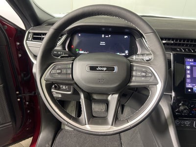 2025 Jeep Grand Cherokee GRAND CHEROKEE LAREDO X 4X4