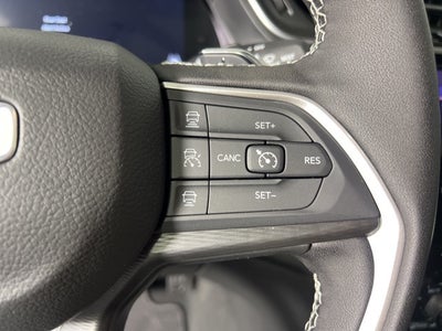 2025 Jeep Grand Cherokee GRAND CHEROKEE LAREDO X 4X4