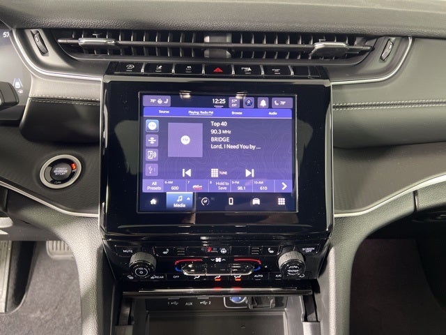 2025 Jeep Grand Cherokee GRAND CHEROKEE LAREDO X 4X4