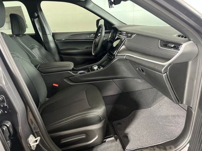 2026 Jeep Grand Cherokee GRAND CHEROKEE LAREDO 4X4