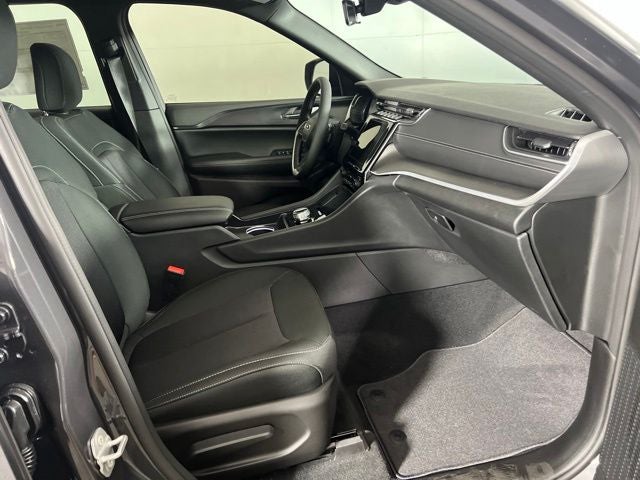 2026 Jeep Grand Cherokee GRAND CHEROKEE LAREDO 4X4