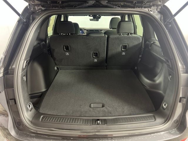 2026 Jeep Grand Cherokee GRAND CHEROKEE LAREDO 4X4