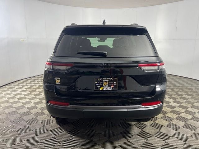 2026 Jeep Grand Cherokee GRAND CHEROKEE LAREDO ALTITUDE 4X4