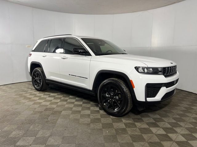 2026 Jeep Grand Cherokee GRAND CHEROKEE LAREDO ALTITUDE 4X4