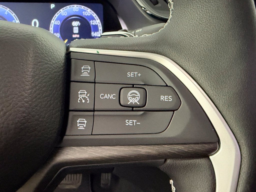 2027 Jeep Grand Cherokee GRAND CHEROKEE LIMITED 4X4