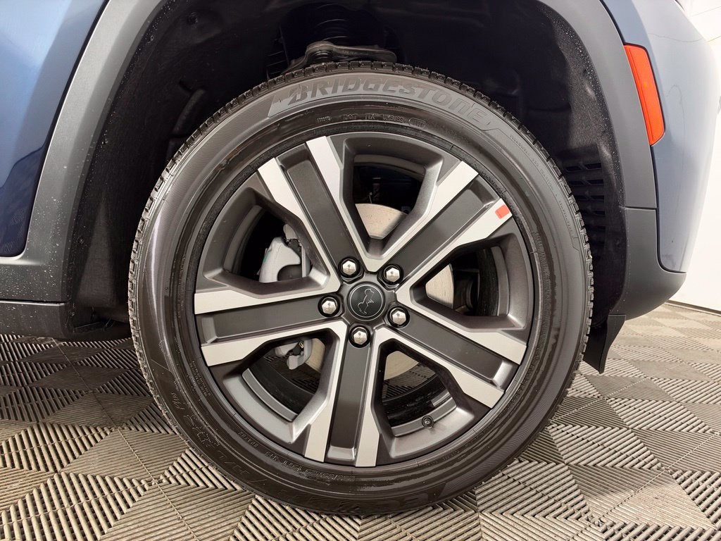 2027 Jeep Grand Cherokee GRAND CHEROKEE LIMITED 4X4