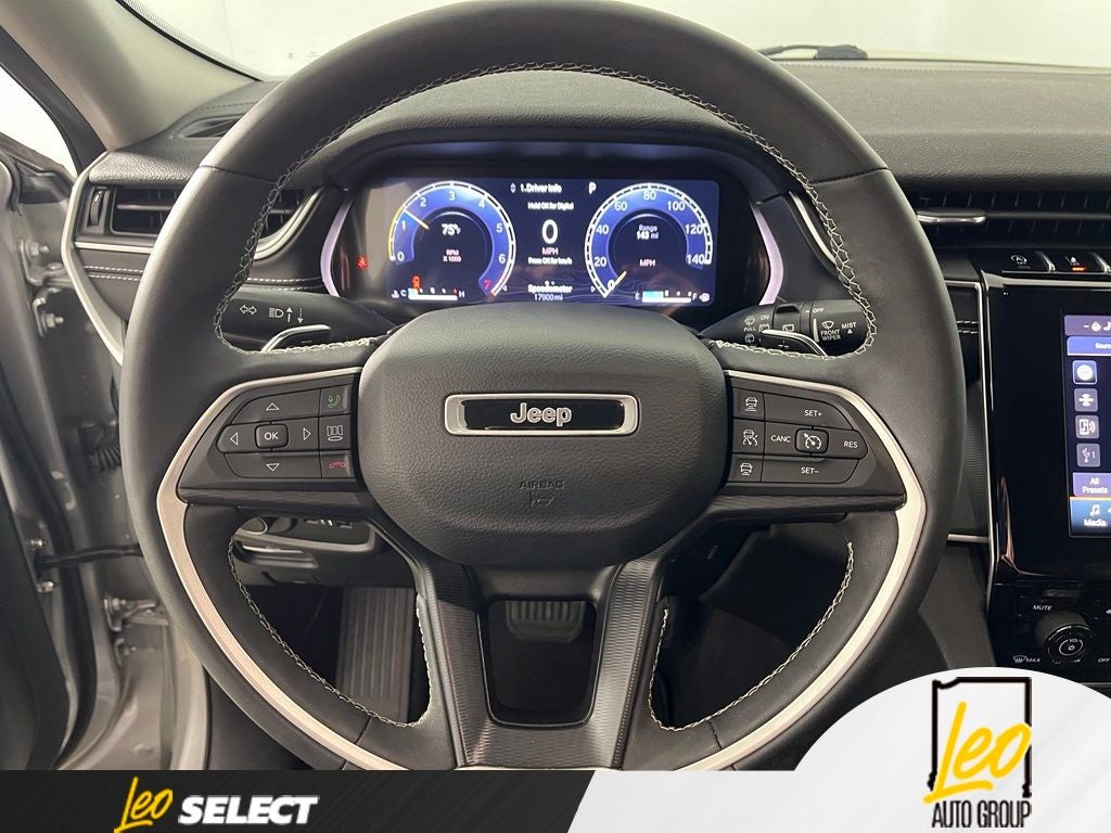 2023 Jeep Grand Cherokee L Laredo 4x2