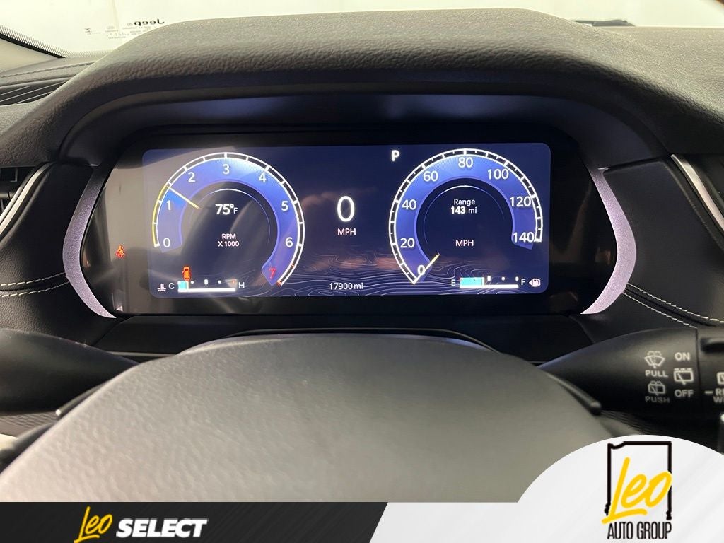 2023 Jeep Grand Cherokee L Laredo 4x2