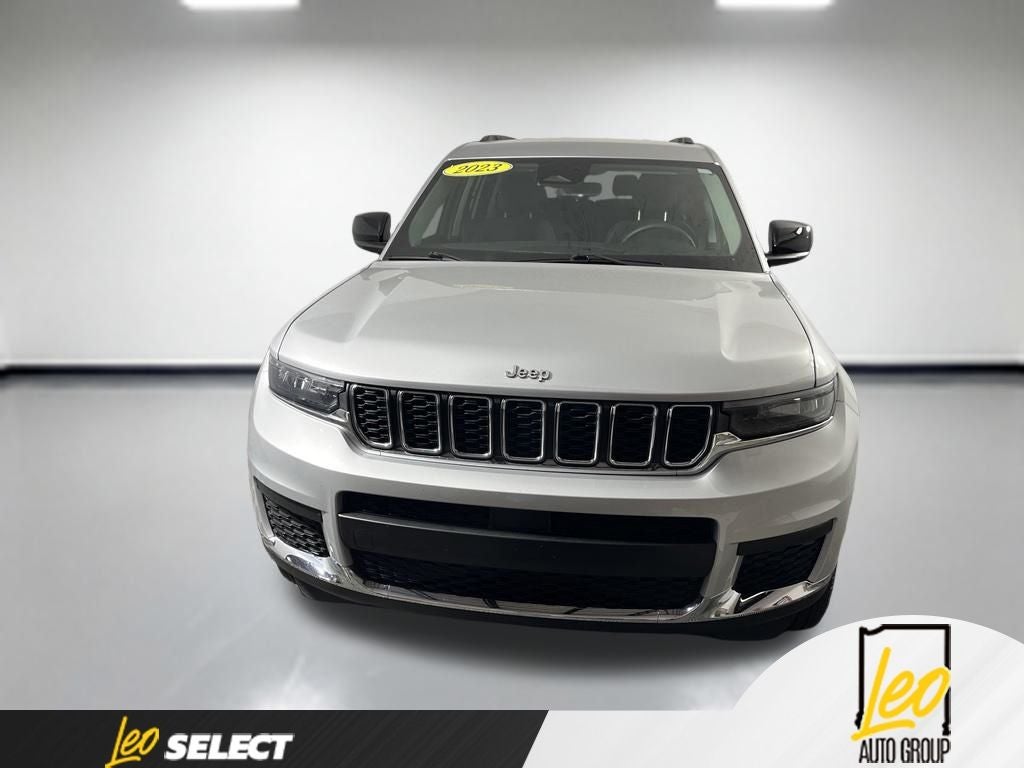 2023 Jeep Grand Cherokee L Laredo 4x2