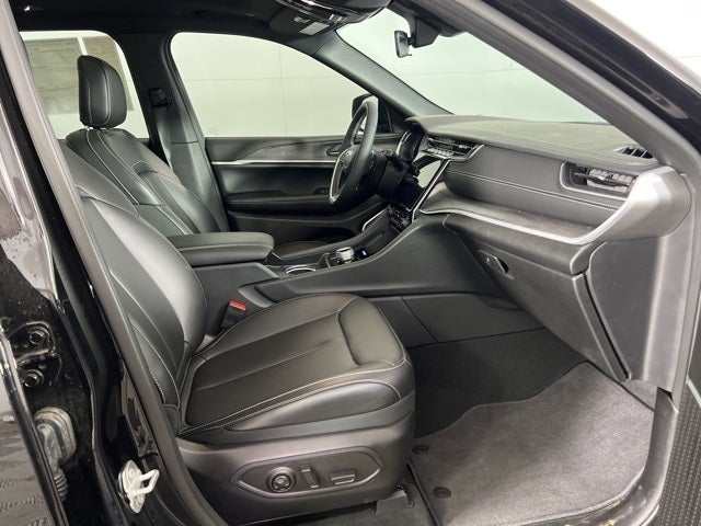 2025 Jeep Grand Cherokee GRAND CHEROKEE L LIMITED 4X2