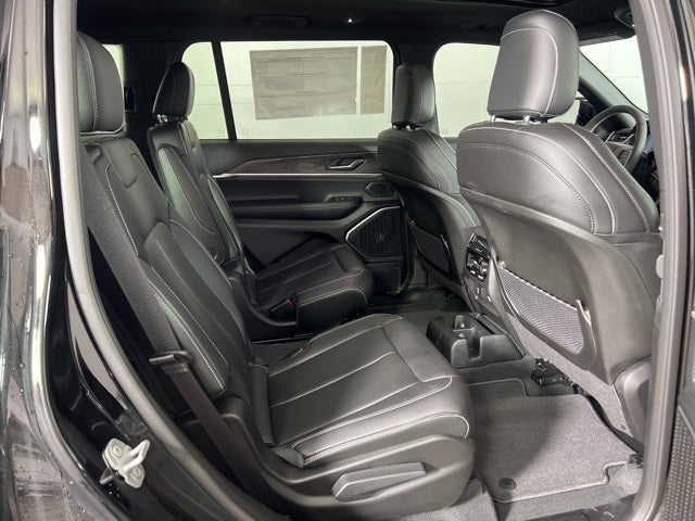 2025 Jeep Grand Cherokee GRAND CHEROKEE L LIMITED 4X2