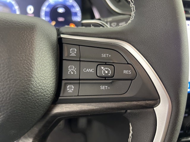 2025 Jeep Grand Cherokee GRAND CHEROKEE L LIMITED 4X2