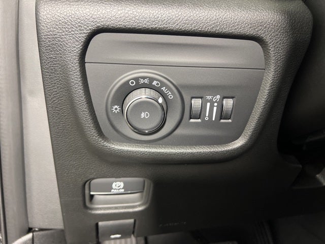 2025 Jeep Grand Cherokee GRAND CHEROKEE L LIMITED 4X2