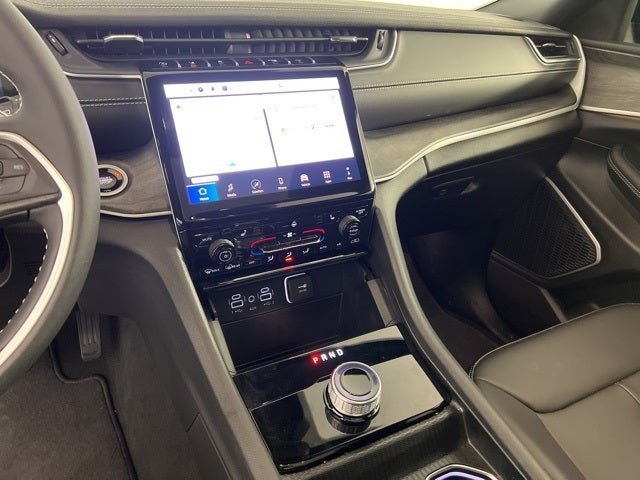 2025 Jeep Grand Cherokee GRAND CHEROKEE L LIMITED 4X2