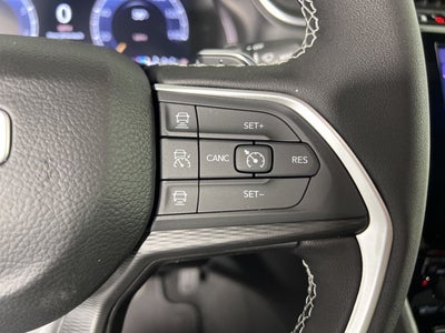 2025 Jeep Grand Cherokee GRAND CHEROKEE L LAREDO X 4X4