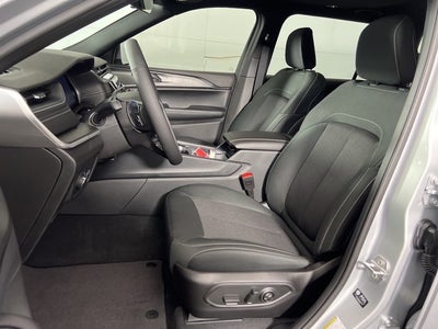 2025 Jeep Grand Cherokee GRAND CHEROKEE L LAREDO X 4X4