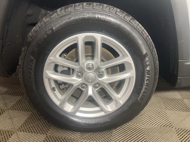 2024 Jeep Grand Cherokee L Laredo X 4x4