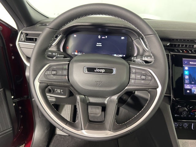 2025 Jeep Grand Cherokee GRAND CHEROKEE L LAREDO X 4X4